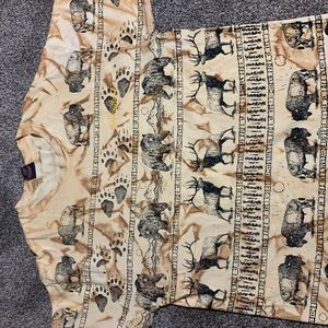 Vintage all around graphic Yellowstone tee